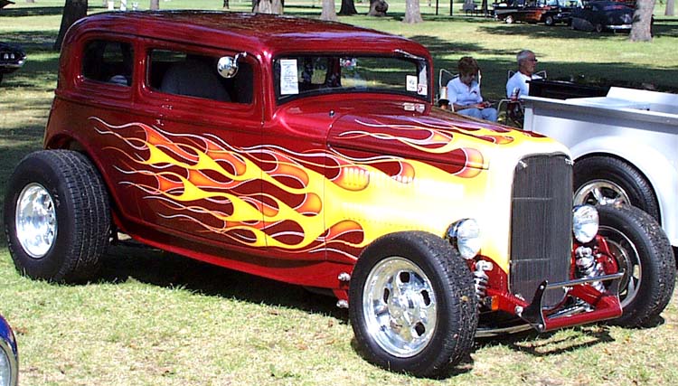 32 Ford Hiboy Chopped Victoria Sedan