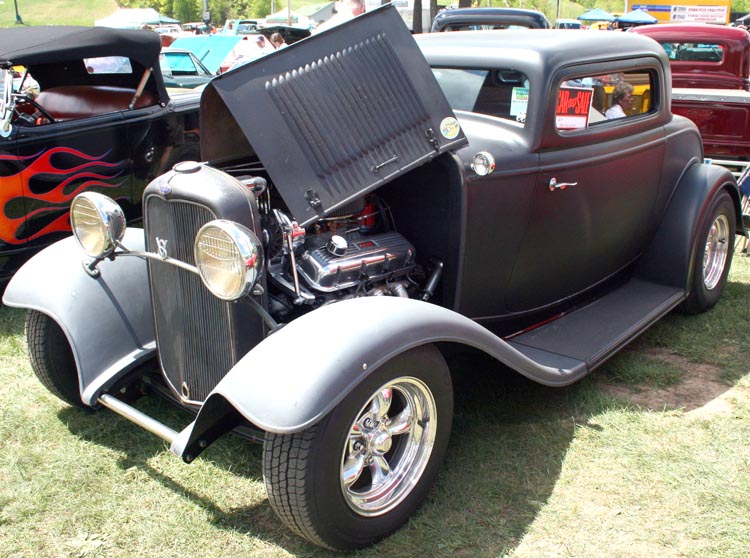 32 Ford Chopped 3W Coupe